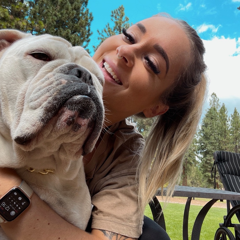 Meet your Posher, Molly